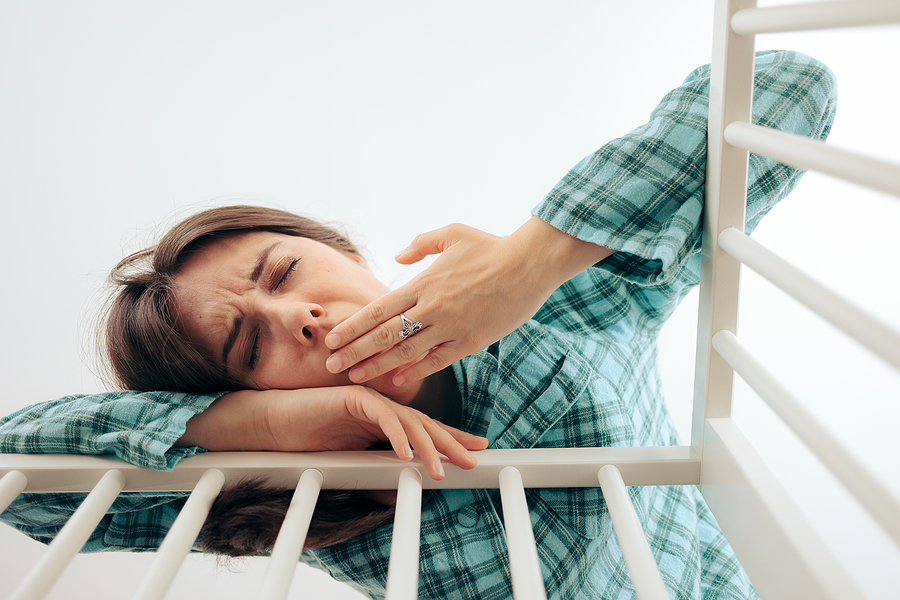 15+ Parents Share Weird Things They Did While Sleep-Deprived