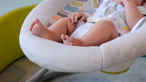 10 Best Baby Swings To Put Your Newborn to Sleep 2021 | Stay At Home Mum