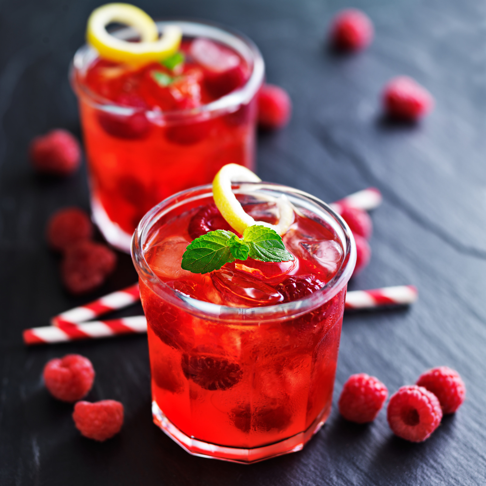 21 Refreshing Cocktails and Mocktails to Impress for Christmas I Stay at Home Mum
