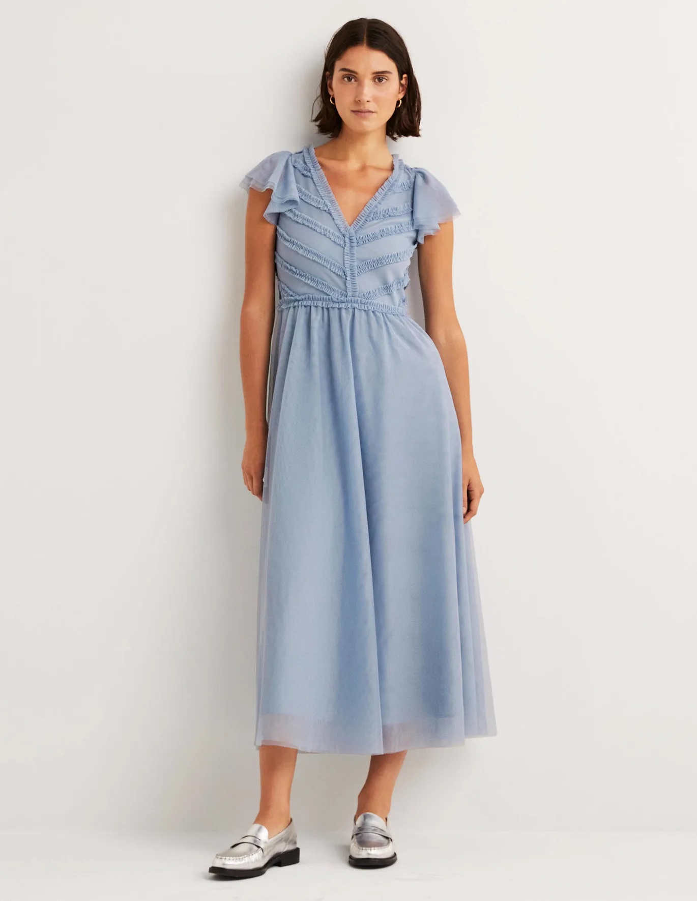 Best Wedding Guest Attire Ideas: Comprehensive Guide to Wearing One I Stay at Home Mum