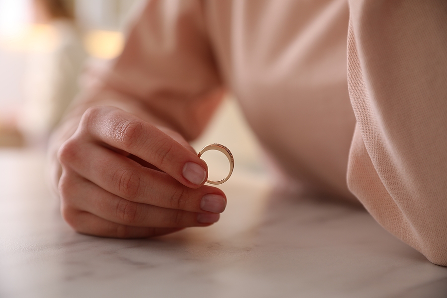 bigstock Woman Holding Wedding Ring At 466316601 | Stay at Home Mum.com.au