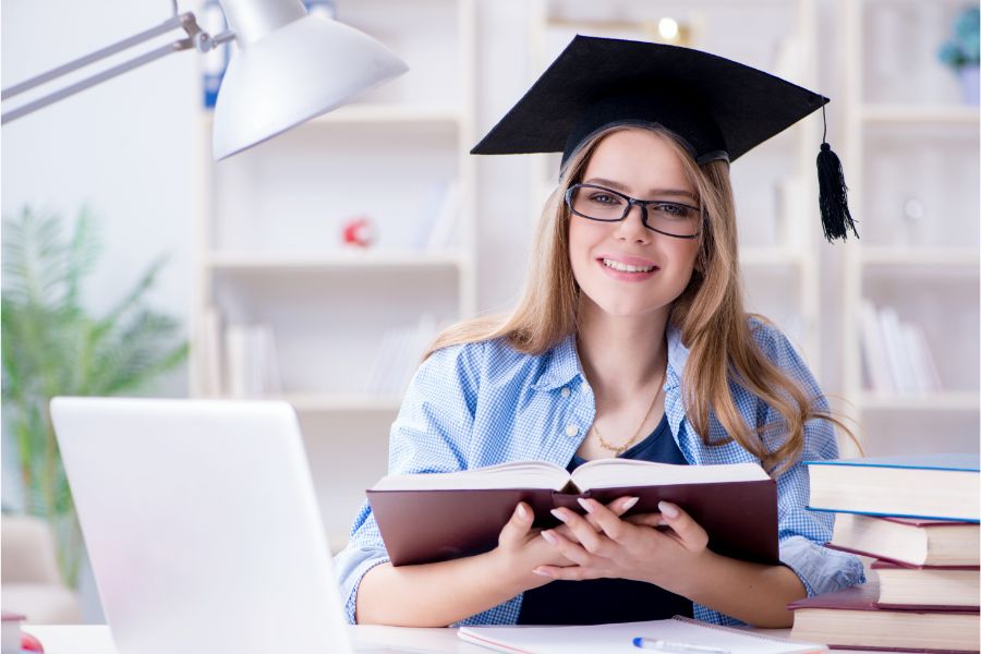The Benefits of Pursuing an Online MBA from an Australian University
